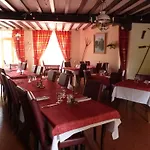 فندق Relais D'auvergne Saint-Gervais-dʼAuvergne
