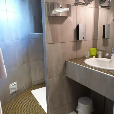 Relais D'auvergne Hotel Saint-Gervais-dʼAuvergne