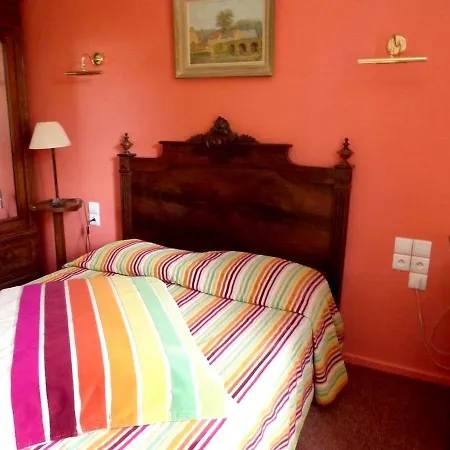 فندق Relais D'auvergne 3*