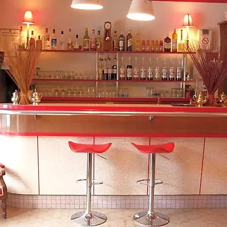 فندق Relais D'auvergne 3*