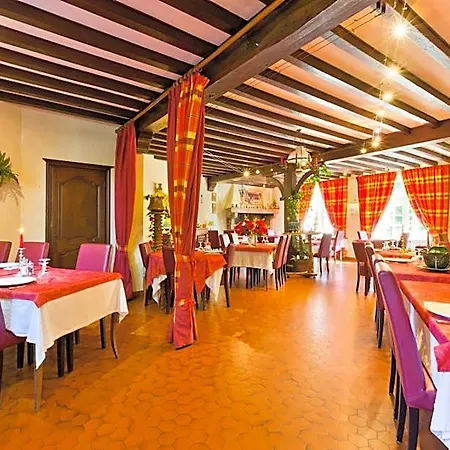 Relais D'auvergne فندق