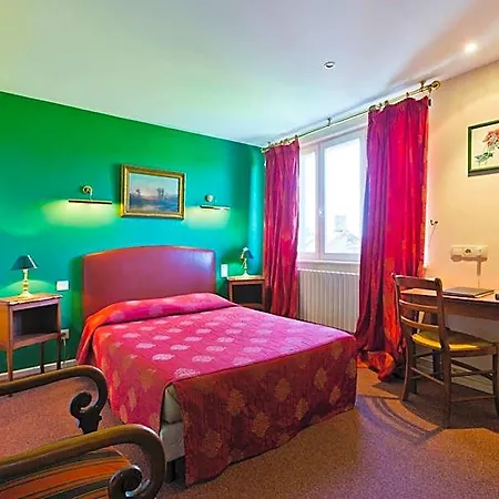 فندق Relais D'auvergne 3*