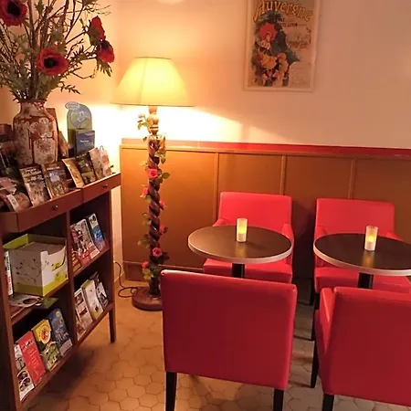 Relais D'auvergne فندق 3*