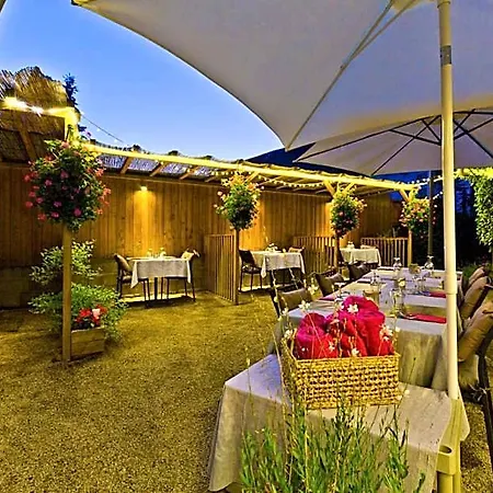 Relais D'auvergne فندق Saint-Gervais-dʼAuvergne