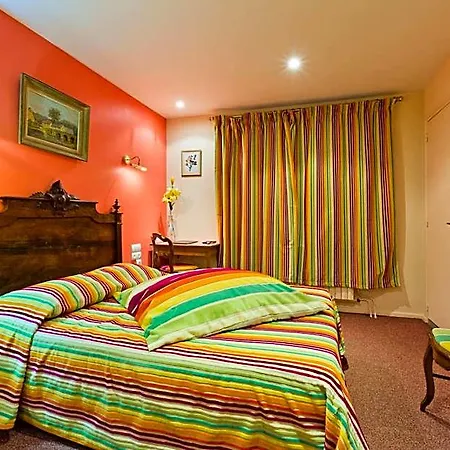 فندق Relais D'auvergne 3*