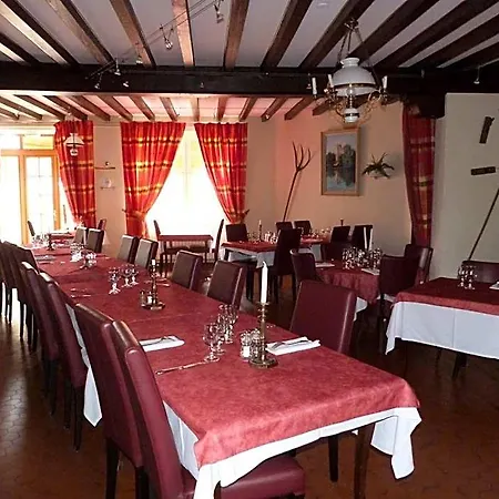 Relais D'auvergne فندق Saint-Gervais-dʼAuvergne