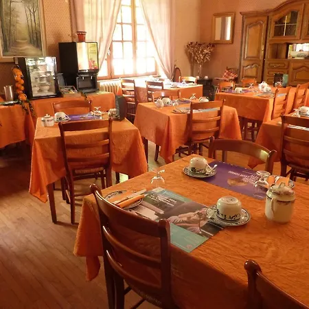 Relais D'auvergne Hotel 3*