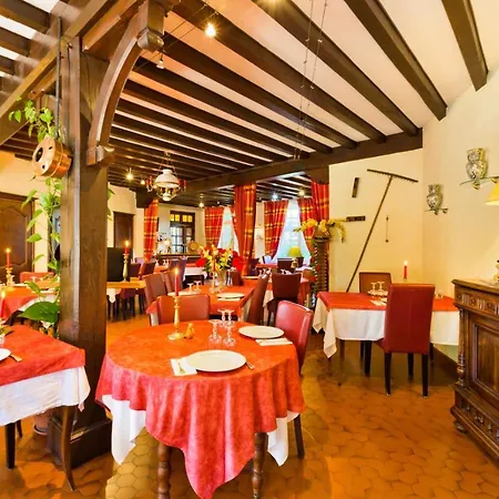 Relais D'auvergne فندق Saint-Gervais-dʼAuvergne